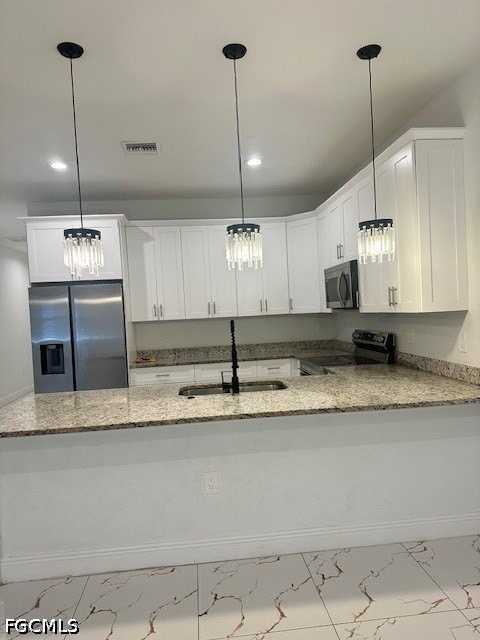 2523 Daniel Ave N - Photo 4 of 10