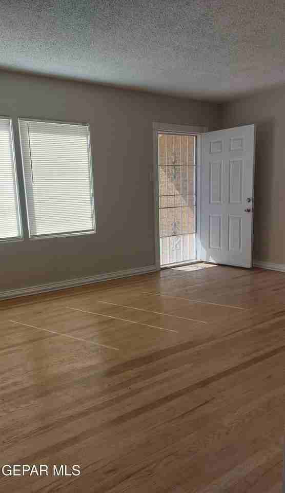 3609 Jefferson Ave - Photo 3 of 11