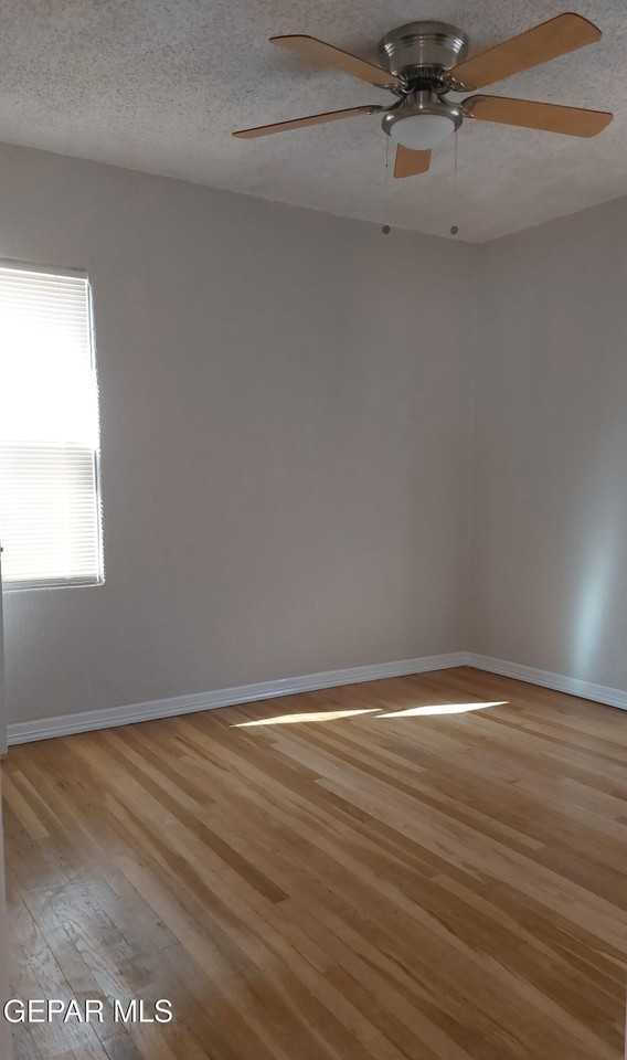 3609 Jefferson Ave - Photo 4 of 11