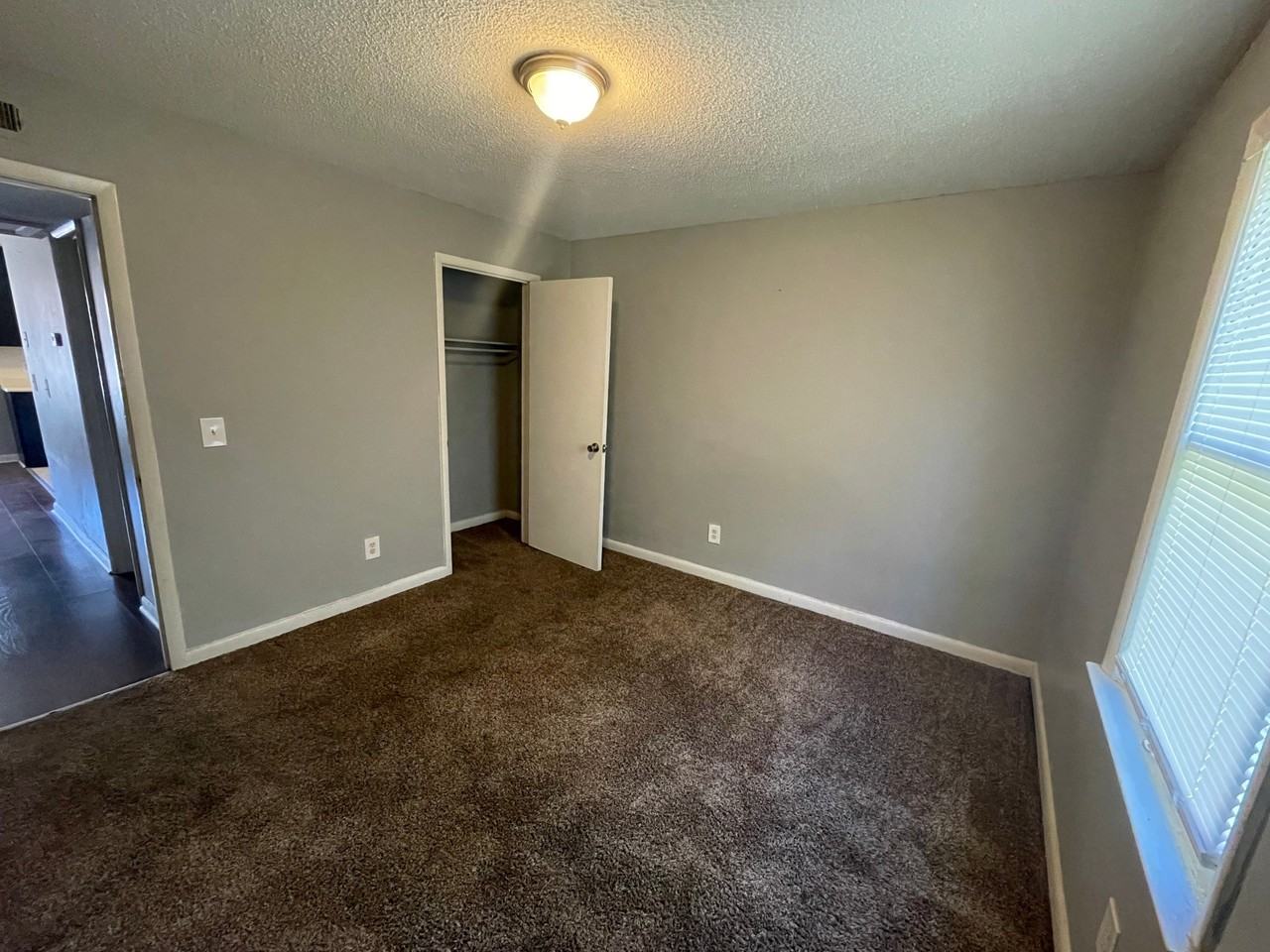 Bonnell Drive 4514 - B #B - Photo 6 of 8