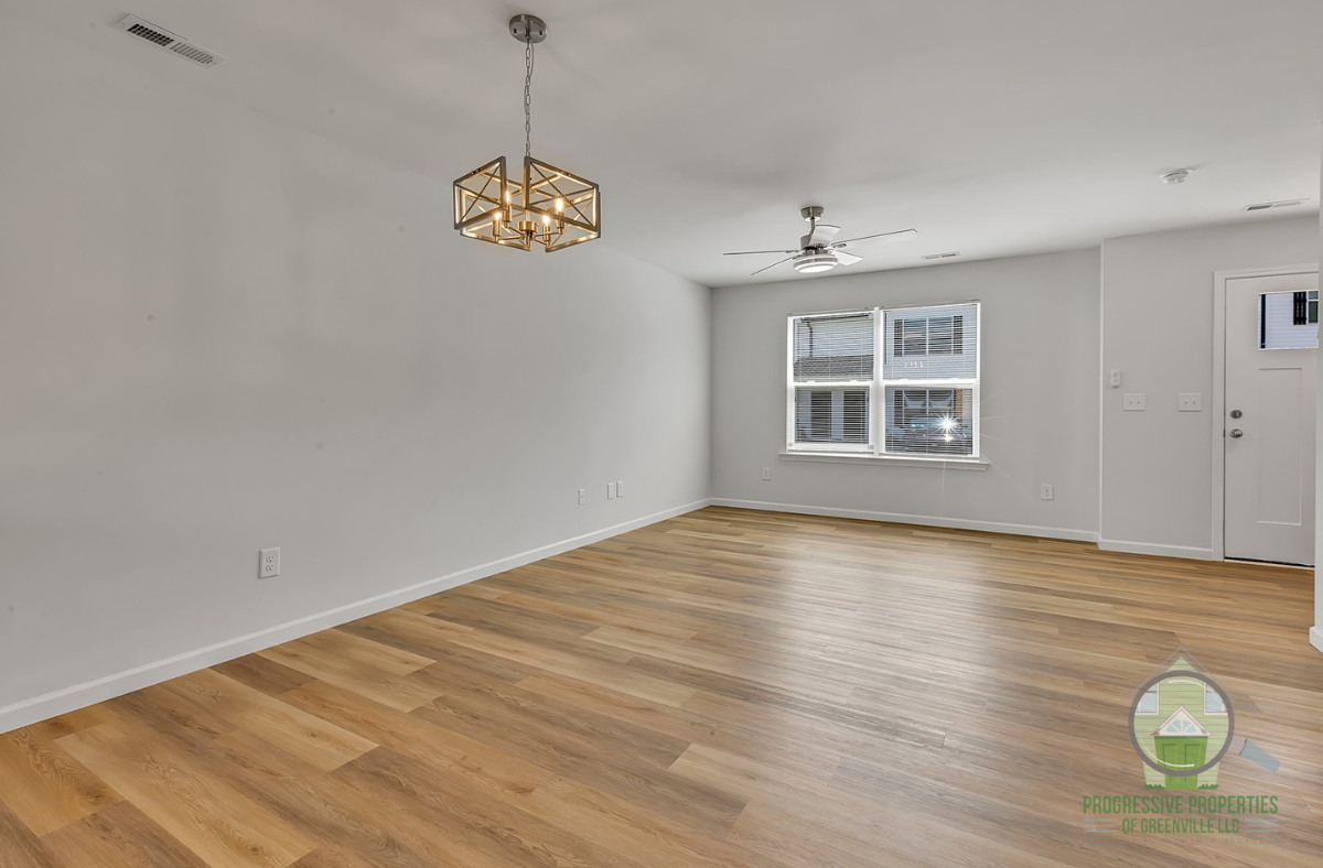 8 Wofford Pine Dr #1 - Photo 2 of 17