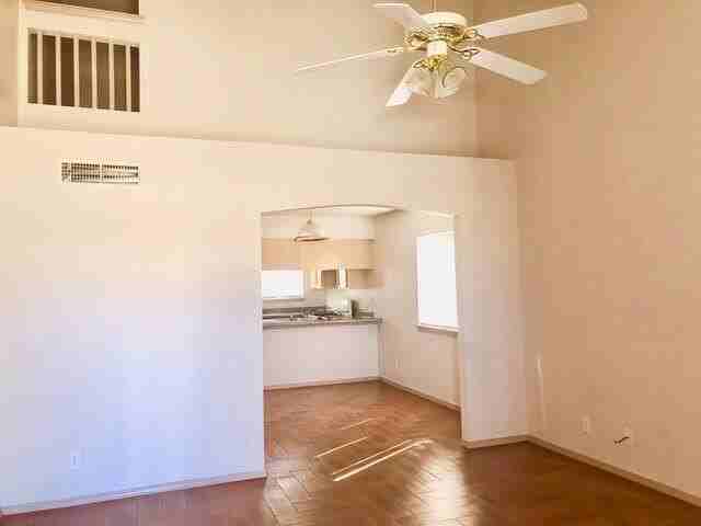 3452 Scarlet Point Dr - Photo 2 of 17