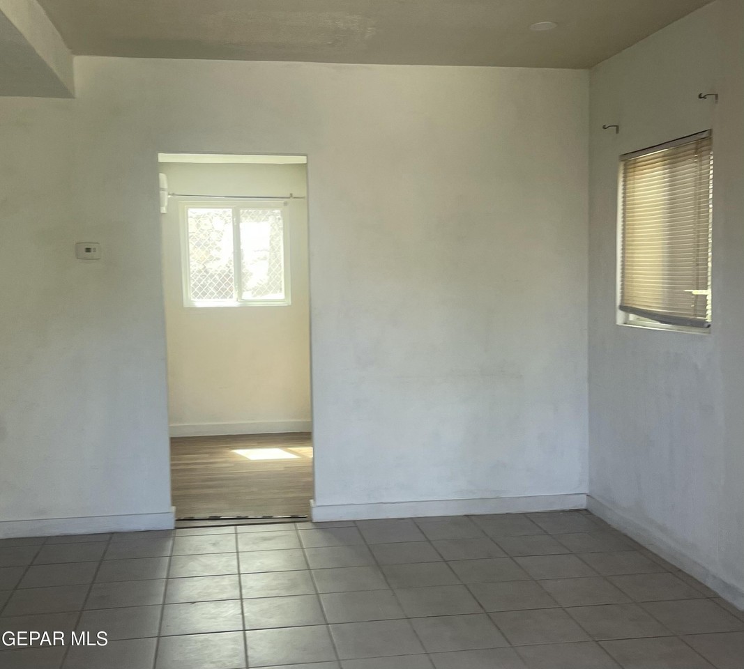 2424 Lebanon Avenue unit: Studio - Photo 2 of 6