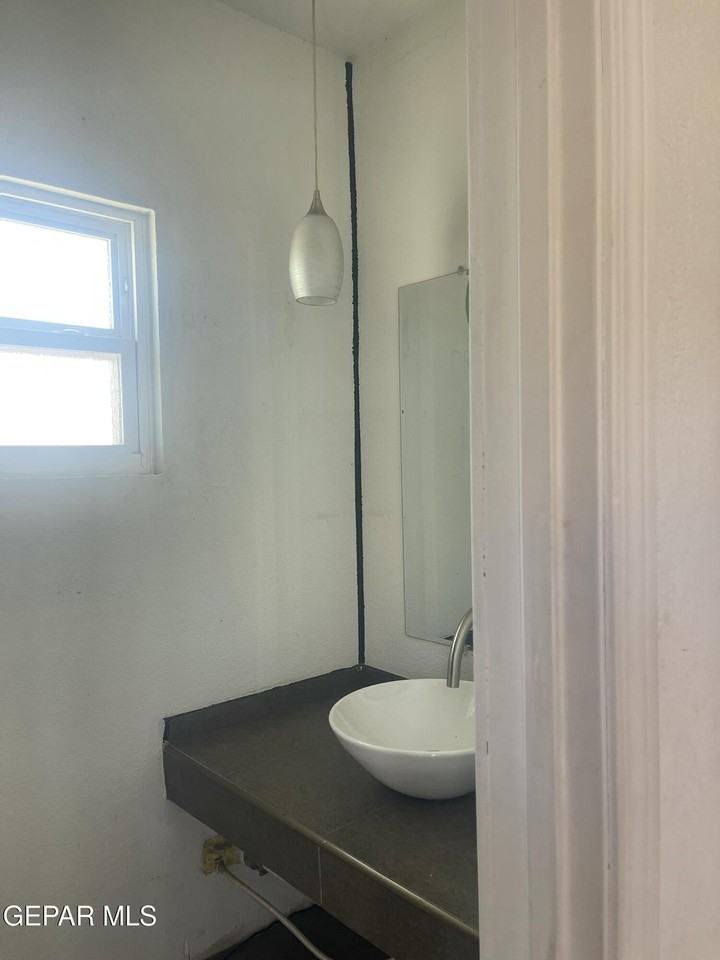 2424 Lebanon Avenue unit: Studio - Photo 5 of 6