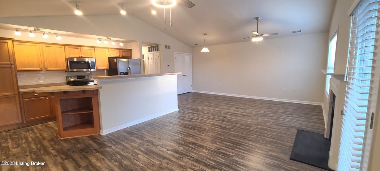 6503 Brook Bend Way Unit 223 - Photo 5 of 25