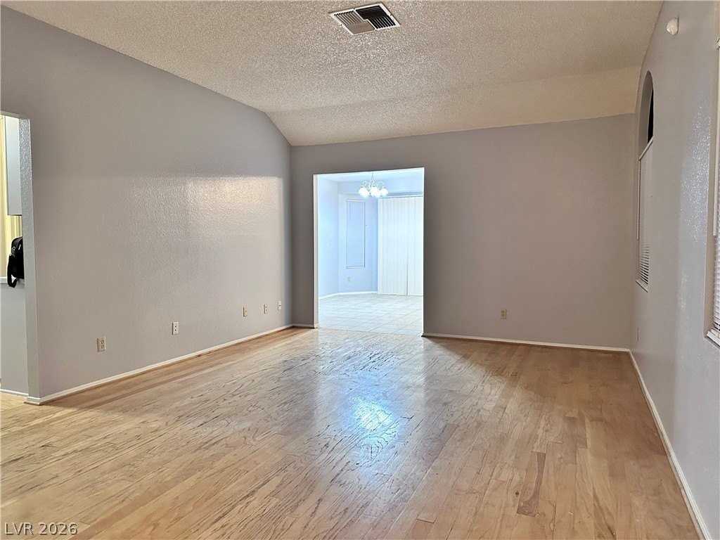 8413 Dunphy Ct - Photo 4 of 9