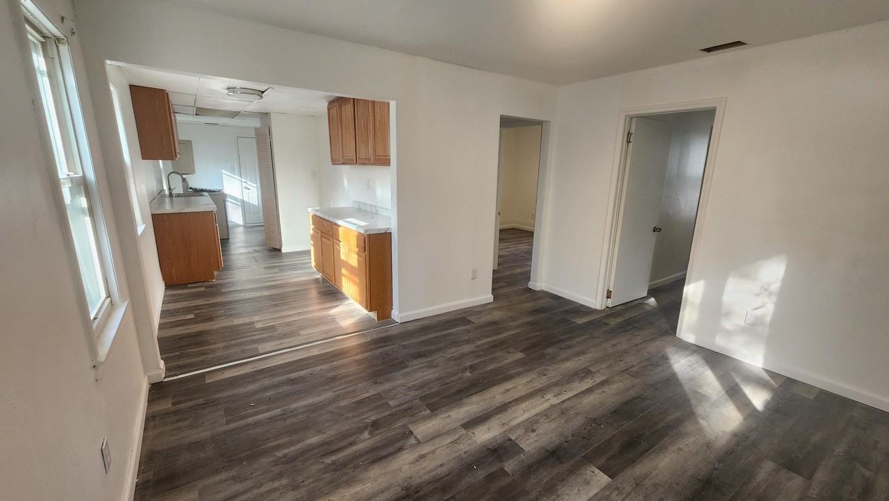 6120 Marvin St - Photo 2 of 14