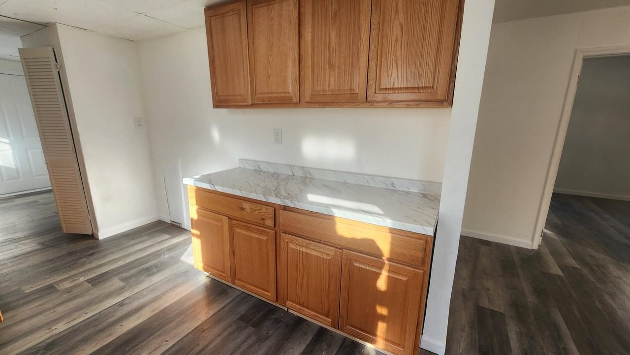 6120 Marvin St - Photo 4 of 14