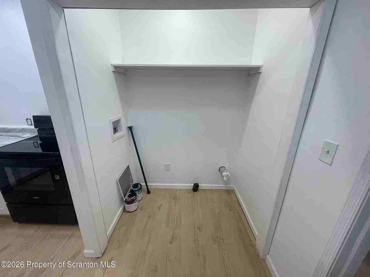 76 Brook St - Photo 7 of 19