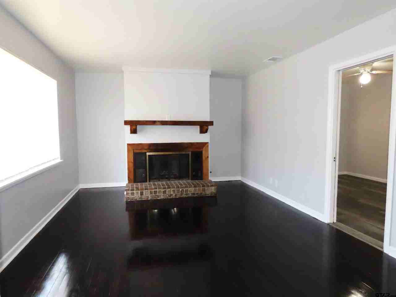 2022 S Boldt Ave - Photo 5 of 26