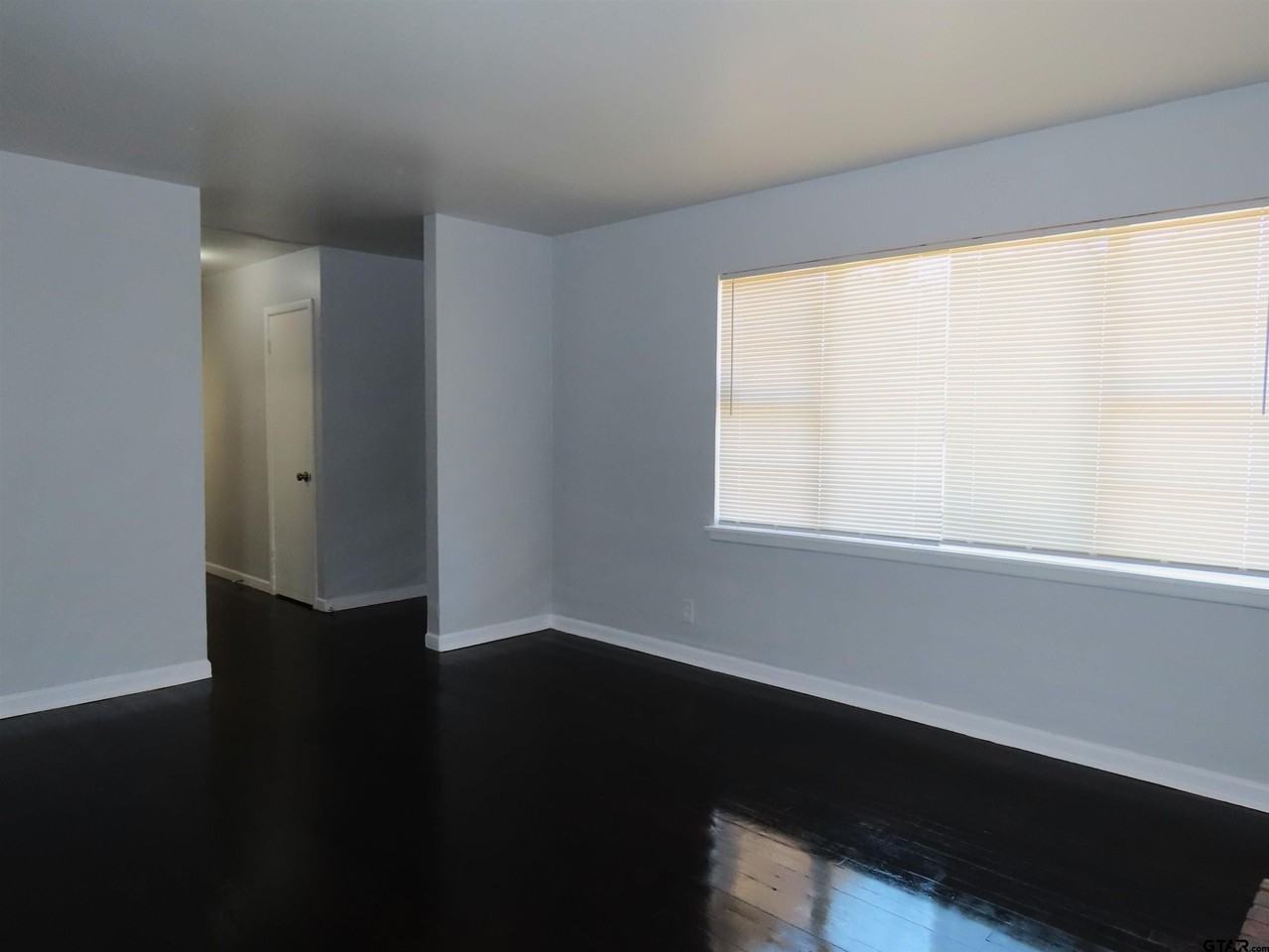 2022 S Boldt Ave - Photo 6 of 26