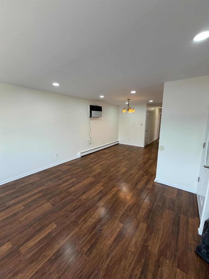 293 Avenue C - Photo 2 of 11