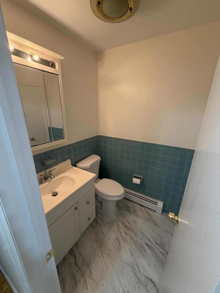 293 Avenue C - Photo 5 of 11