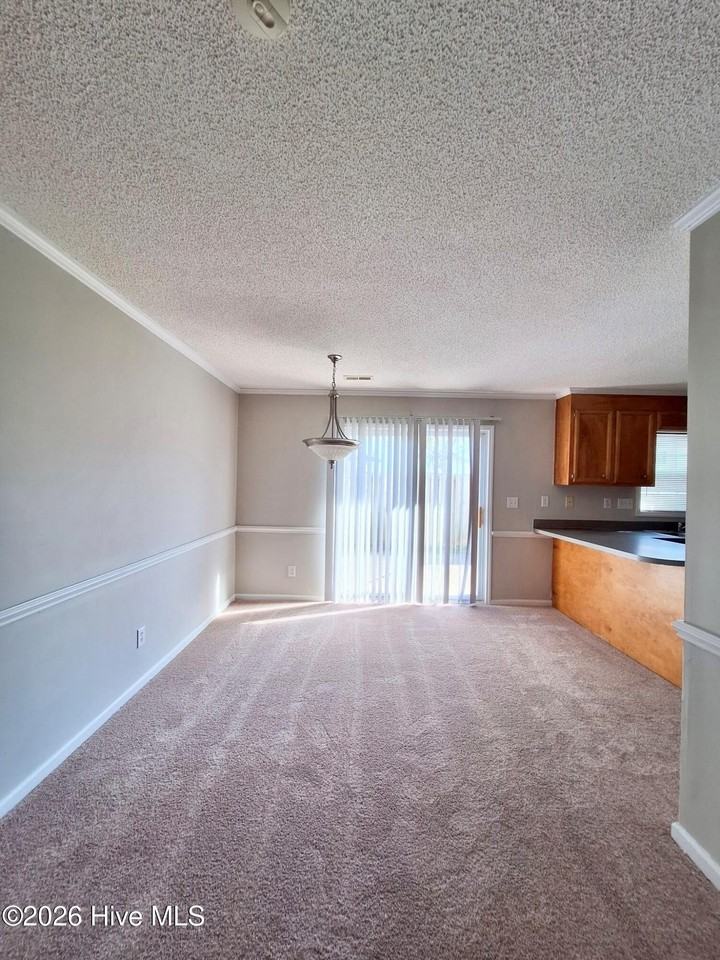 3979 Sterling Pointe Dr #MMM3 - Photo 5 of 13