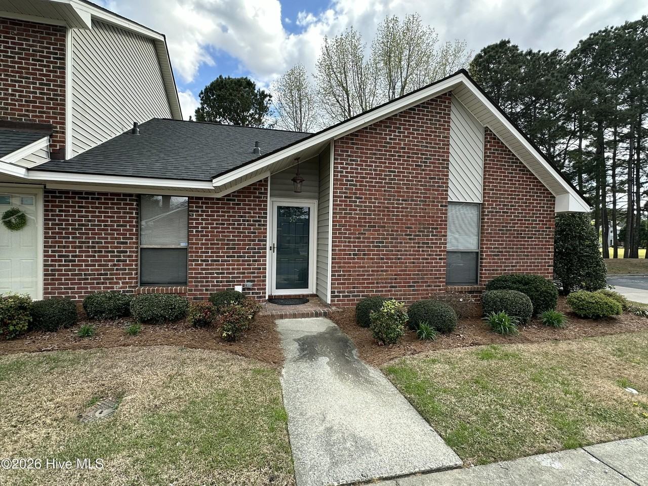 50 Upton Ct - Photo 2 of 28