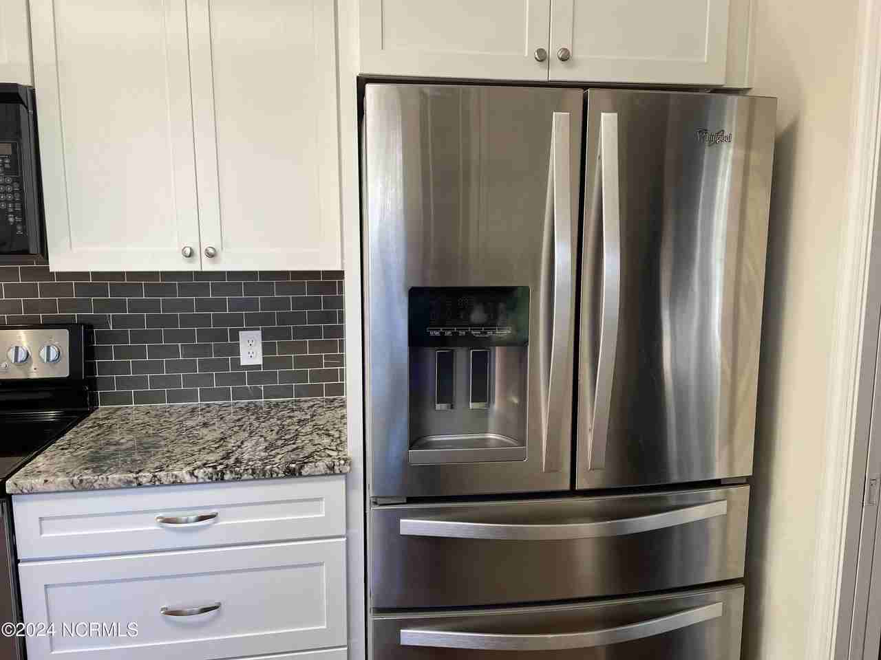 170 Salem Dr - Photo 6 of 21