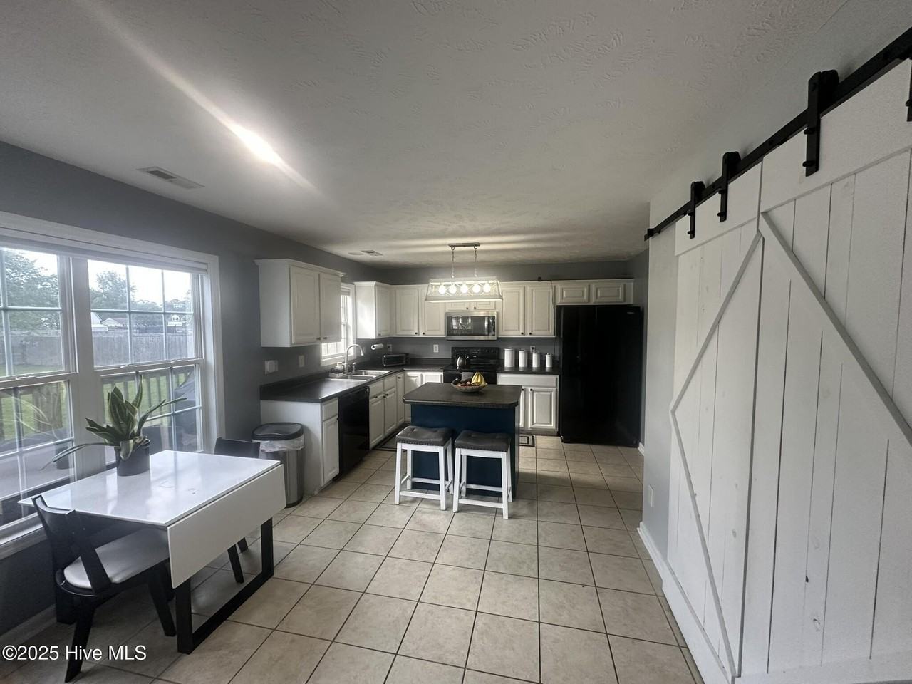 103 Louie Ln - Photo 5 of 13