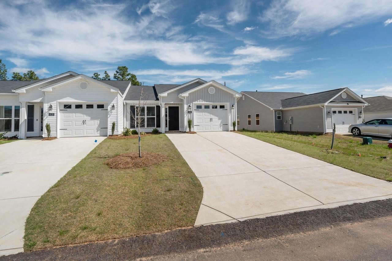 8131 Bannock Cir - Photo 3 of 37