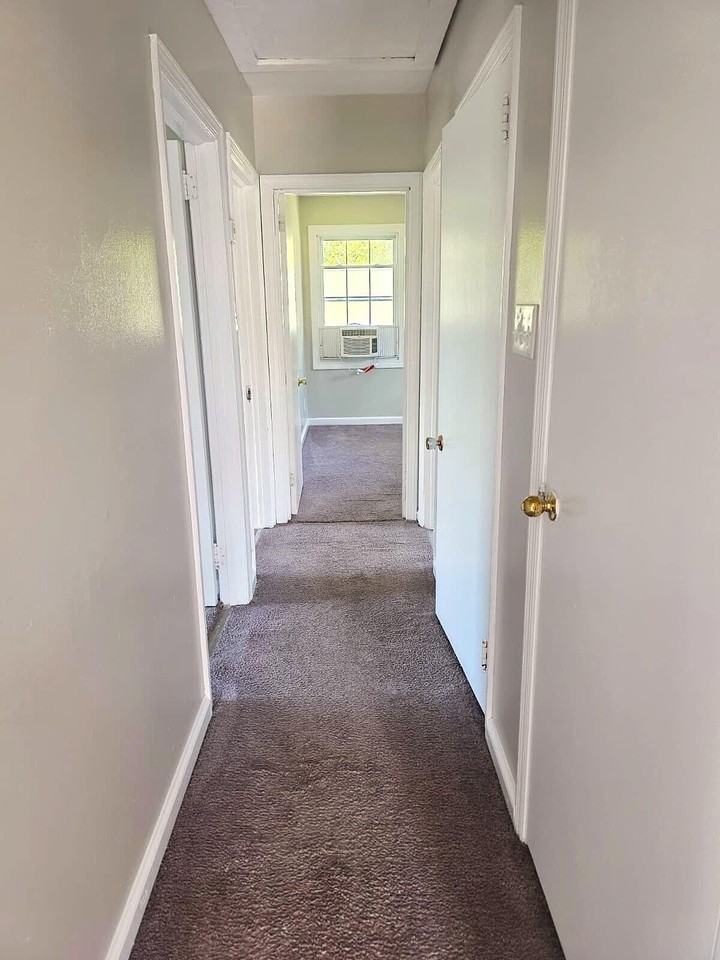 2831 Thomas Ln - Photo 3 of 9