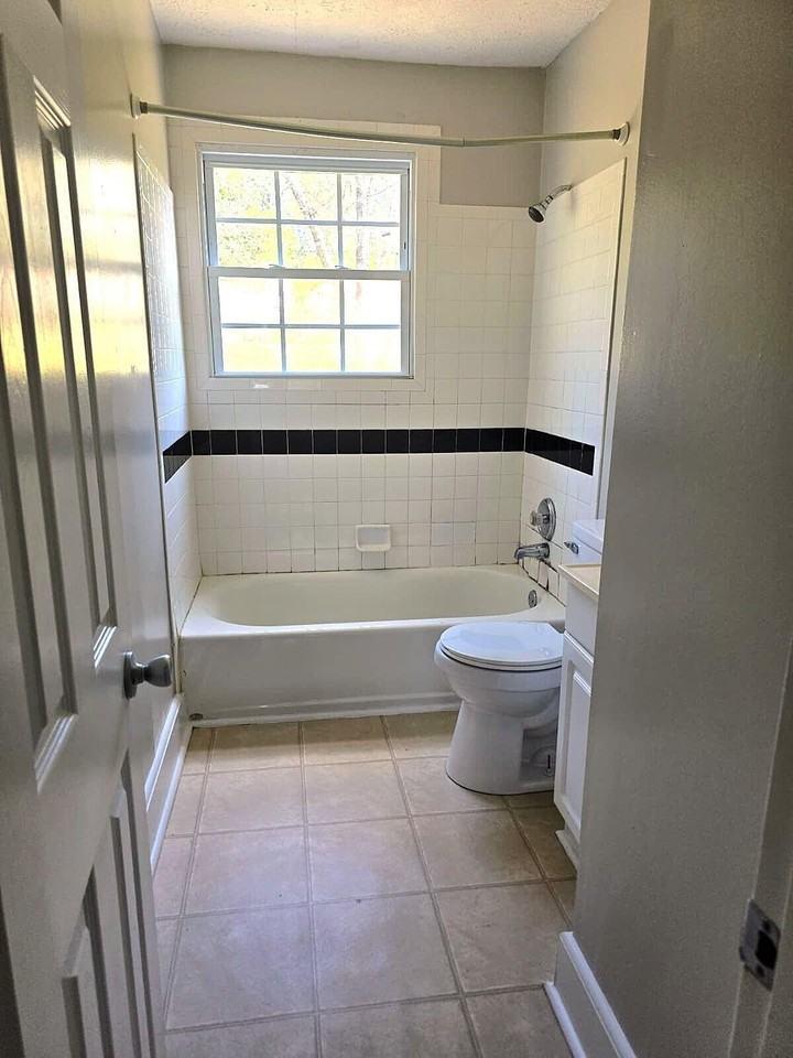 2831 Thomas Ln - Photo 6 of 9