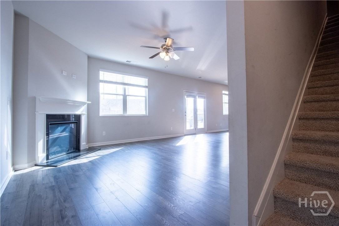 325 Park W Boulevard - Photo 6 of 29