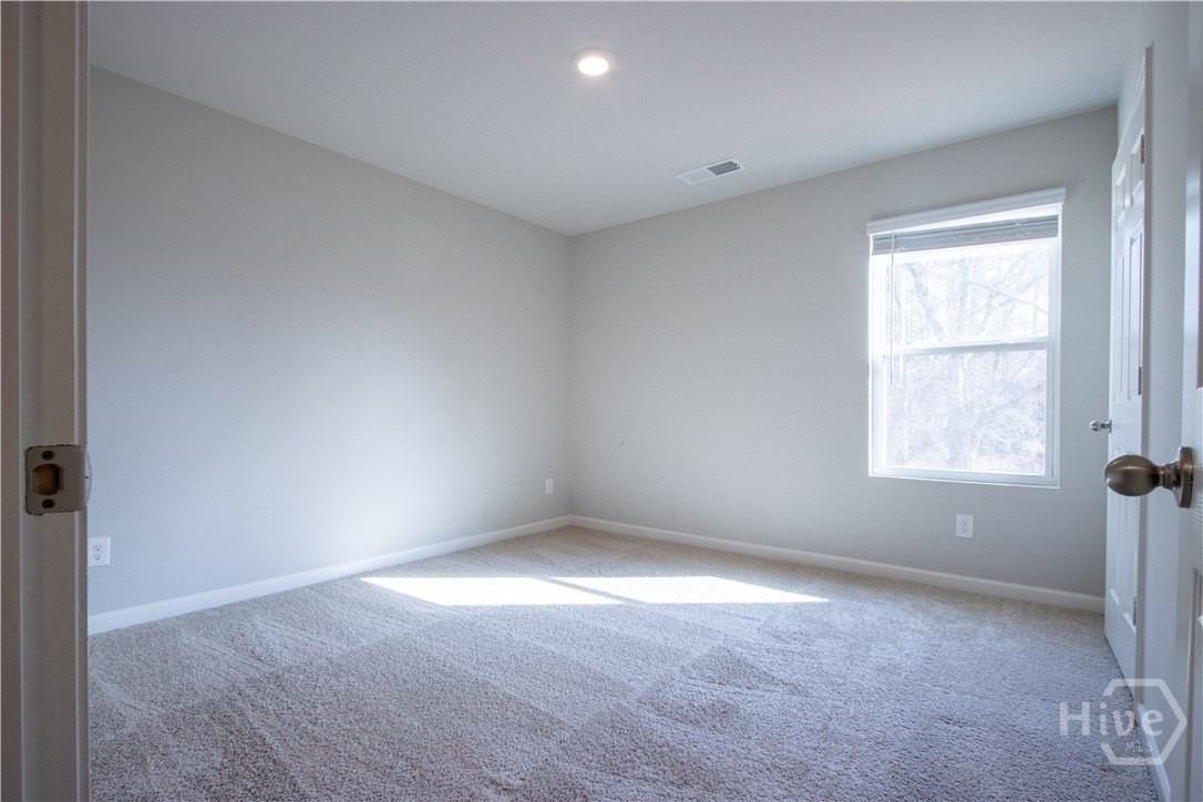 325 Park W Boulevard - Photo 7 of 29