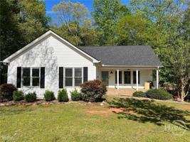 featured image of 202 Concord Dr