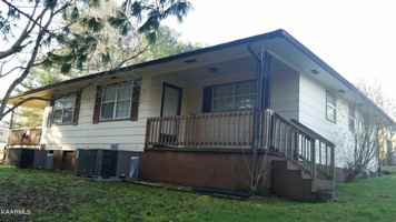 featured image of 426 Parliament Rd Apt 2 #Apt 2