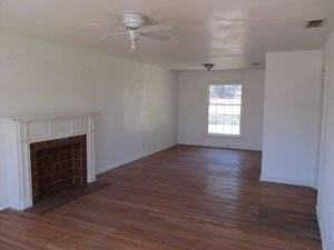 3516 27th St - Photo 2 of 10