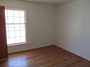 3516 27th St - Photo 5 of 10