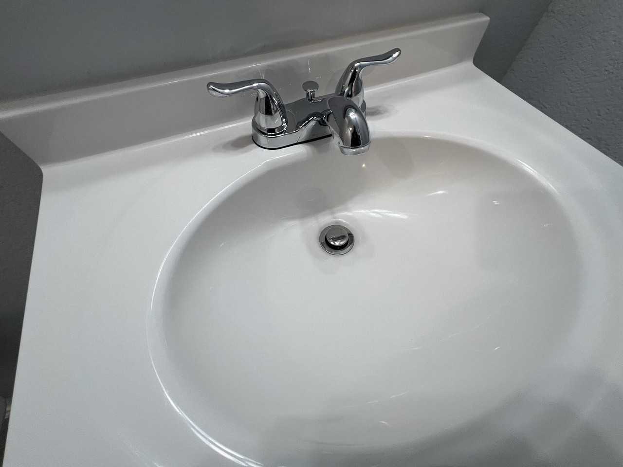 5606 Jarvis St - Photo 7 of 21