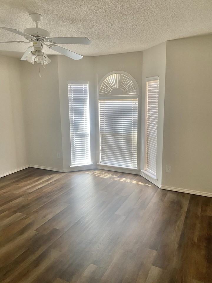 508 N Juneau Ave - Photo 6 of 13