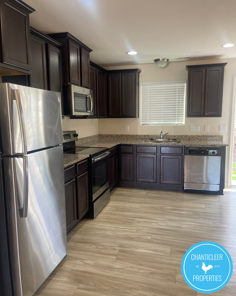 10 Rochambeau Ct #1 - Photo 2 of 29