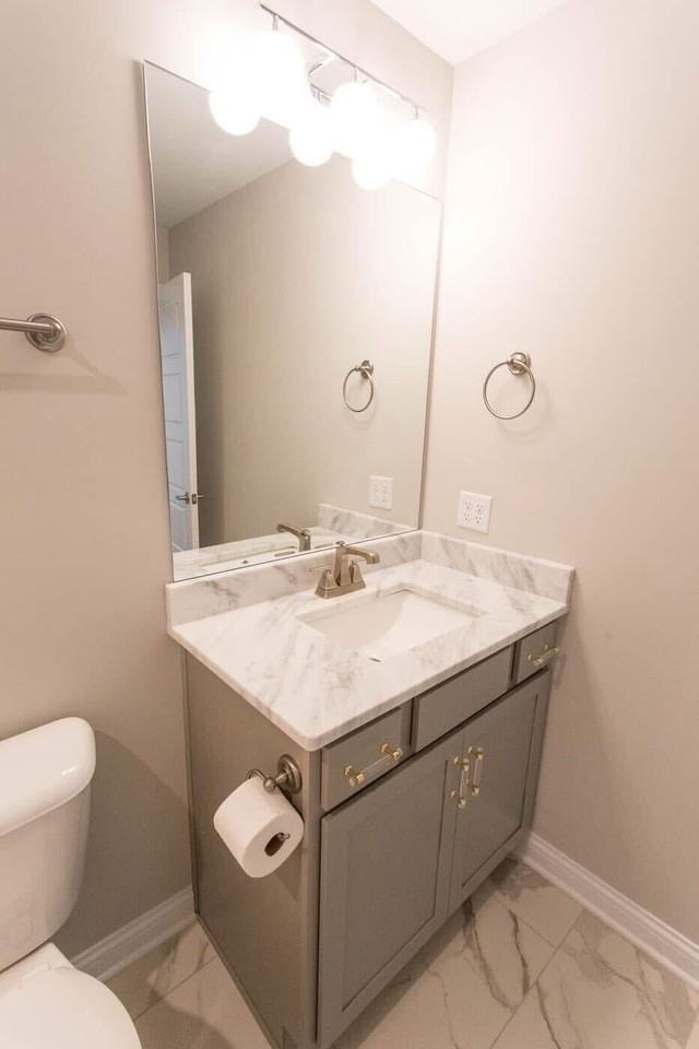 952 Auckland Ave - Photo 6 of 15