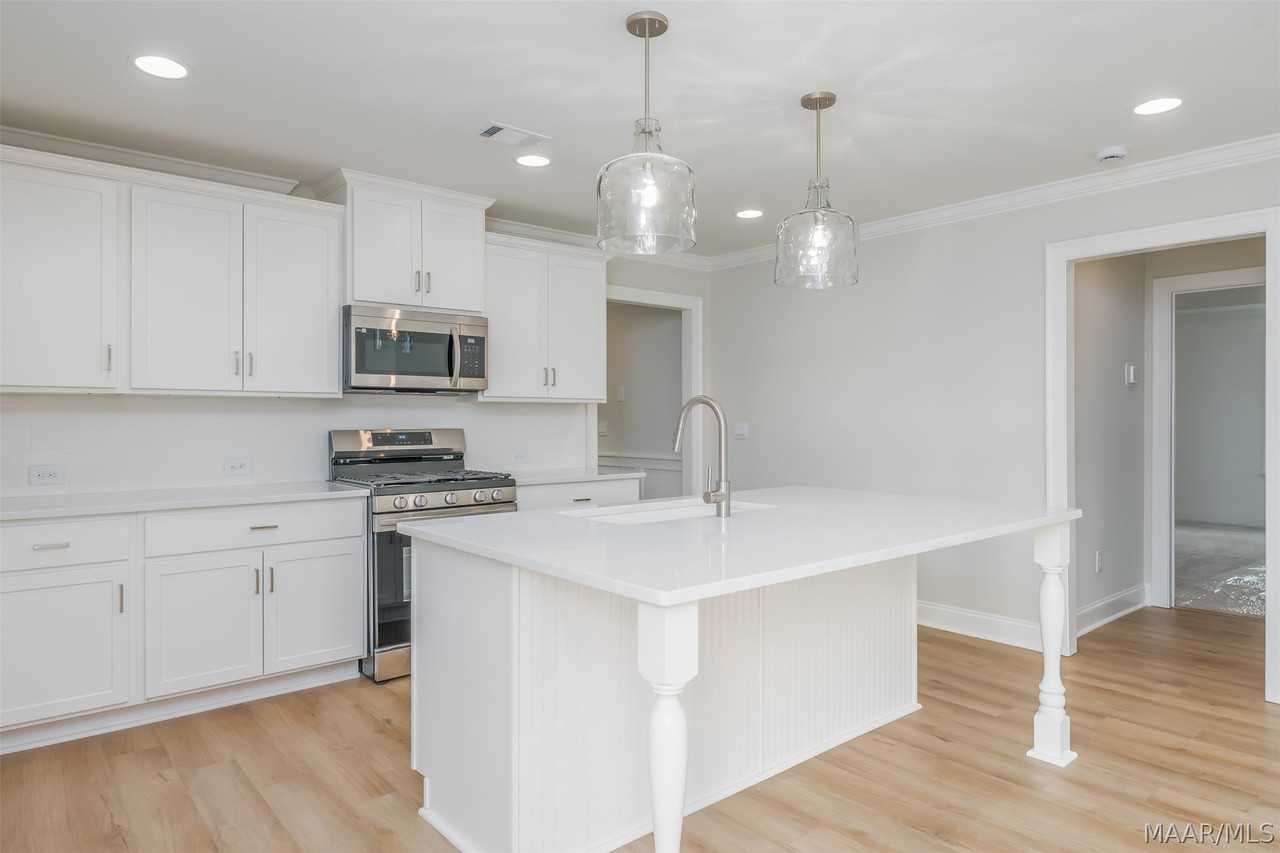 9300 Charley Ln - Photo 7 of 17