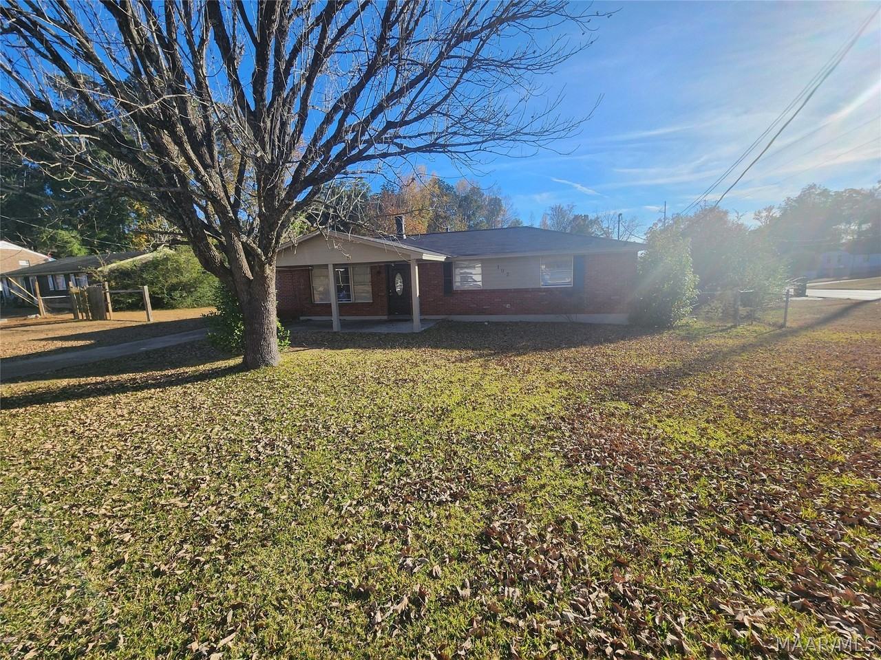 102 White Oak Dr - Photo 2 of 12