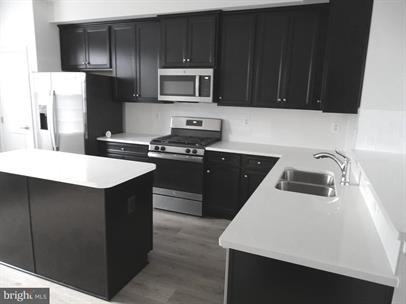 1016 Trestle Dr #1 - Photo 2 of 32