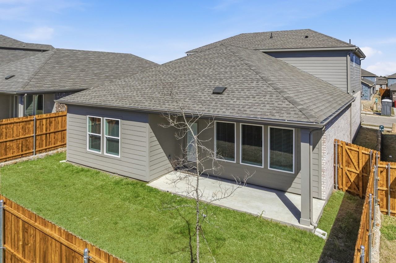 3422 Tomahawk Dr #1 - Photo 3 of 40