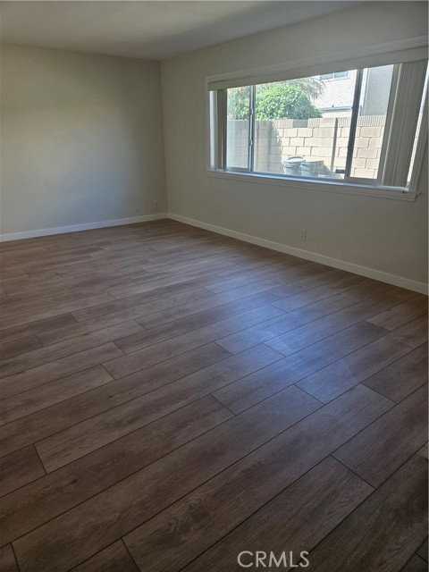 6801 Glen Dr - Photo 4 of 8