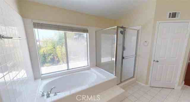 17669 Hever Cir - Photo 3 of 8