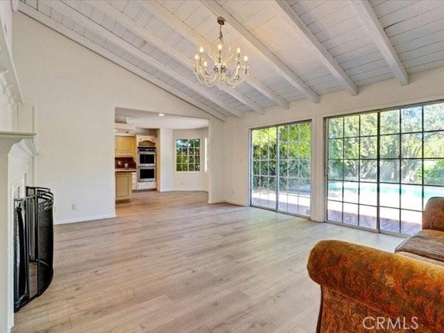 5224 Woodlake Ave - Photo 2 of 8