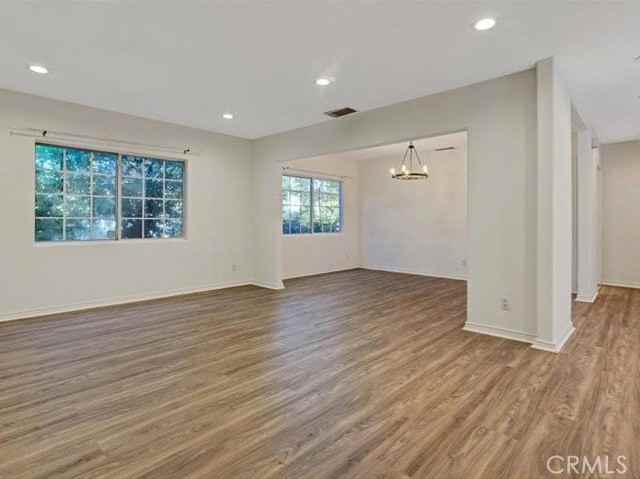 5224 Woodlake Ave - Photo 6 of 8