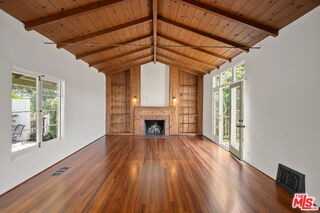 630 23rd St - Photo 3 of 8