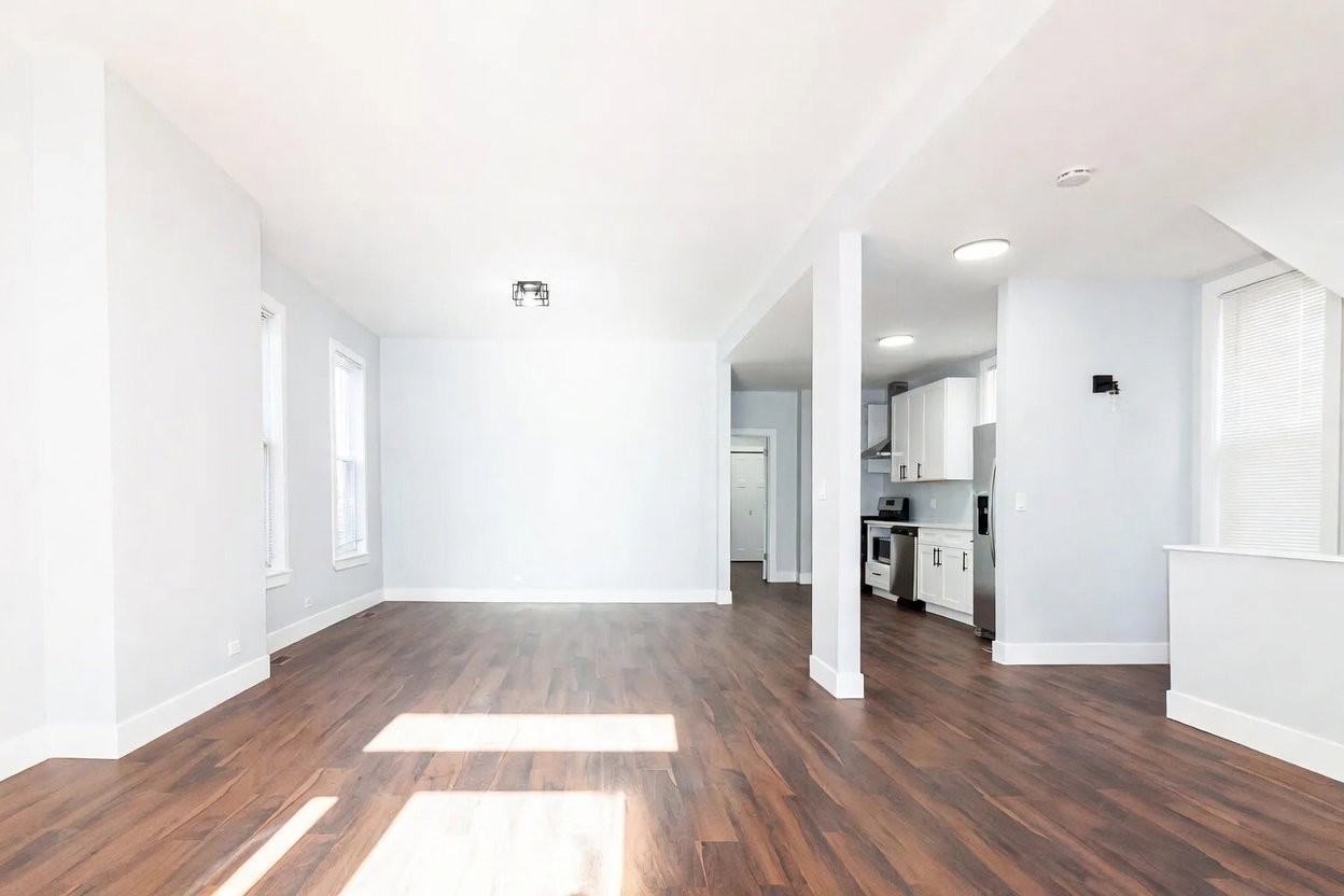 932 N Richmond St #1F - Photo 5 of 8