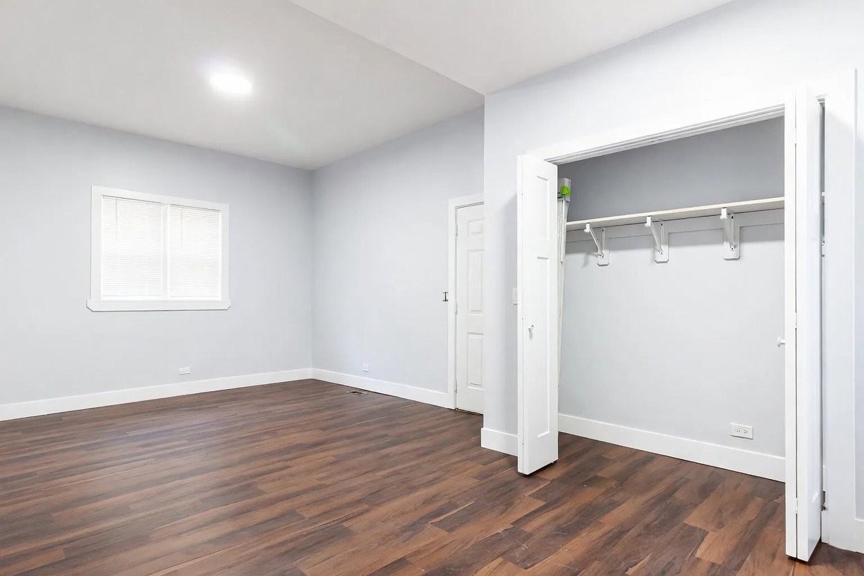 932 N Richmond St #1F - Photo 7 of 8