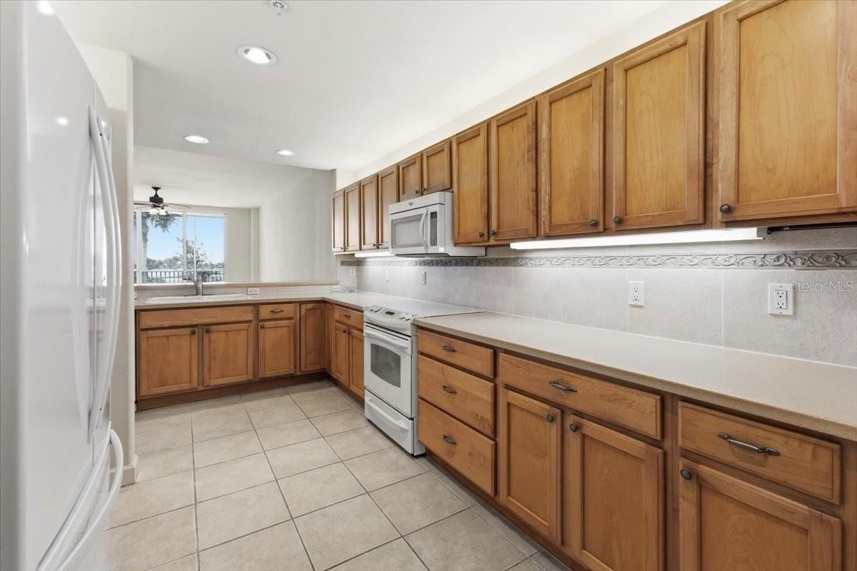 10045 Links Ln #203 - Photo 6 of 49