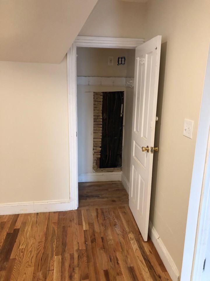 20 Owen Ave Apt 1st #1stFL - Photo 7 of 8