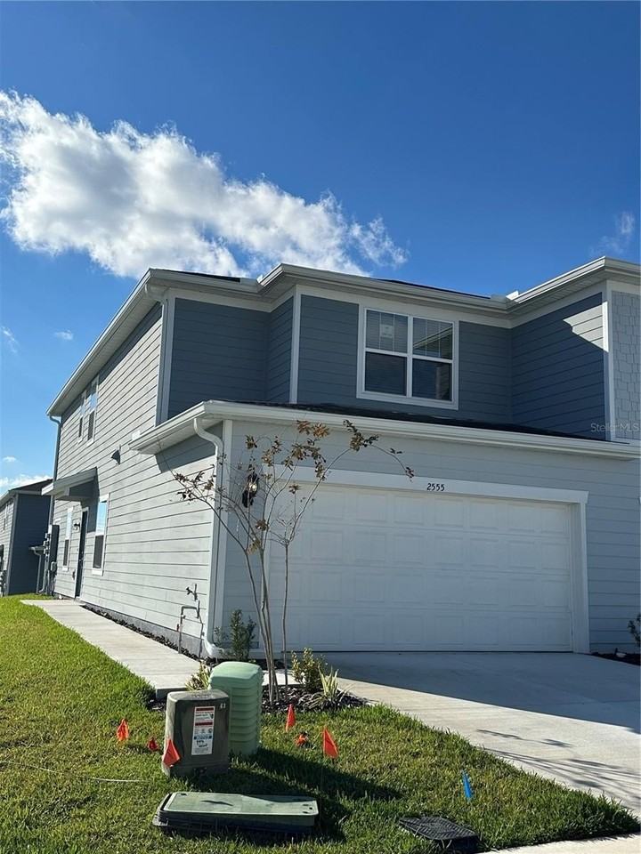 2555 Winsome Way - Photo 2 of 28