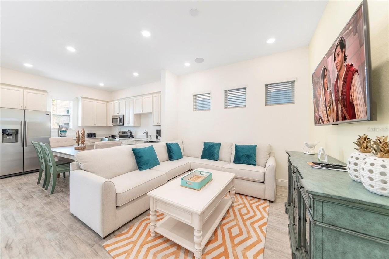 8041 Lost Shaker Ln - Photo 2 of 50