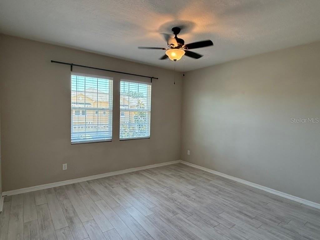 15221 Sunrise Grove Ct - Photo 7 of 34